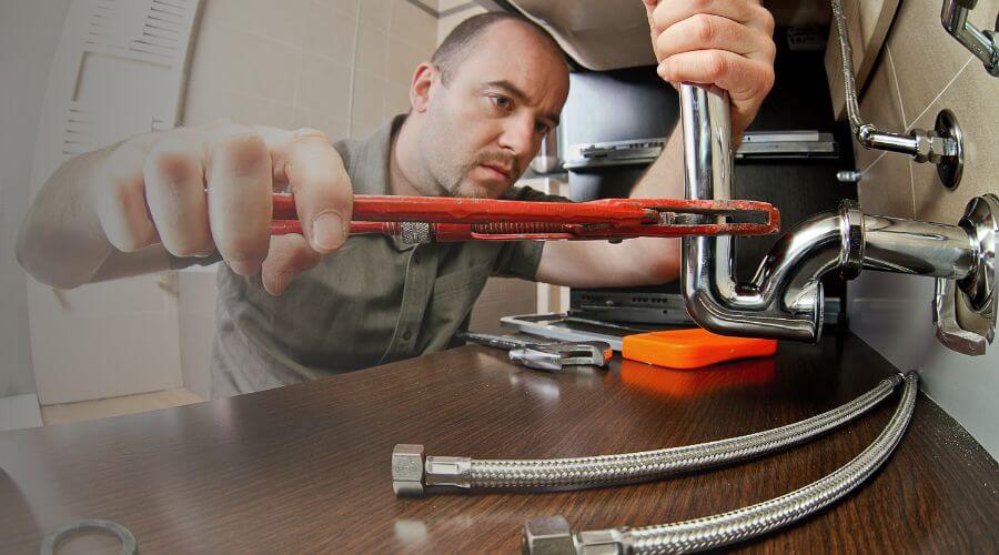 Professional clogged toilet repair in Ten Sleep, WY